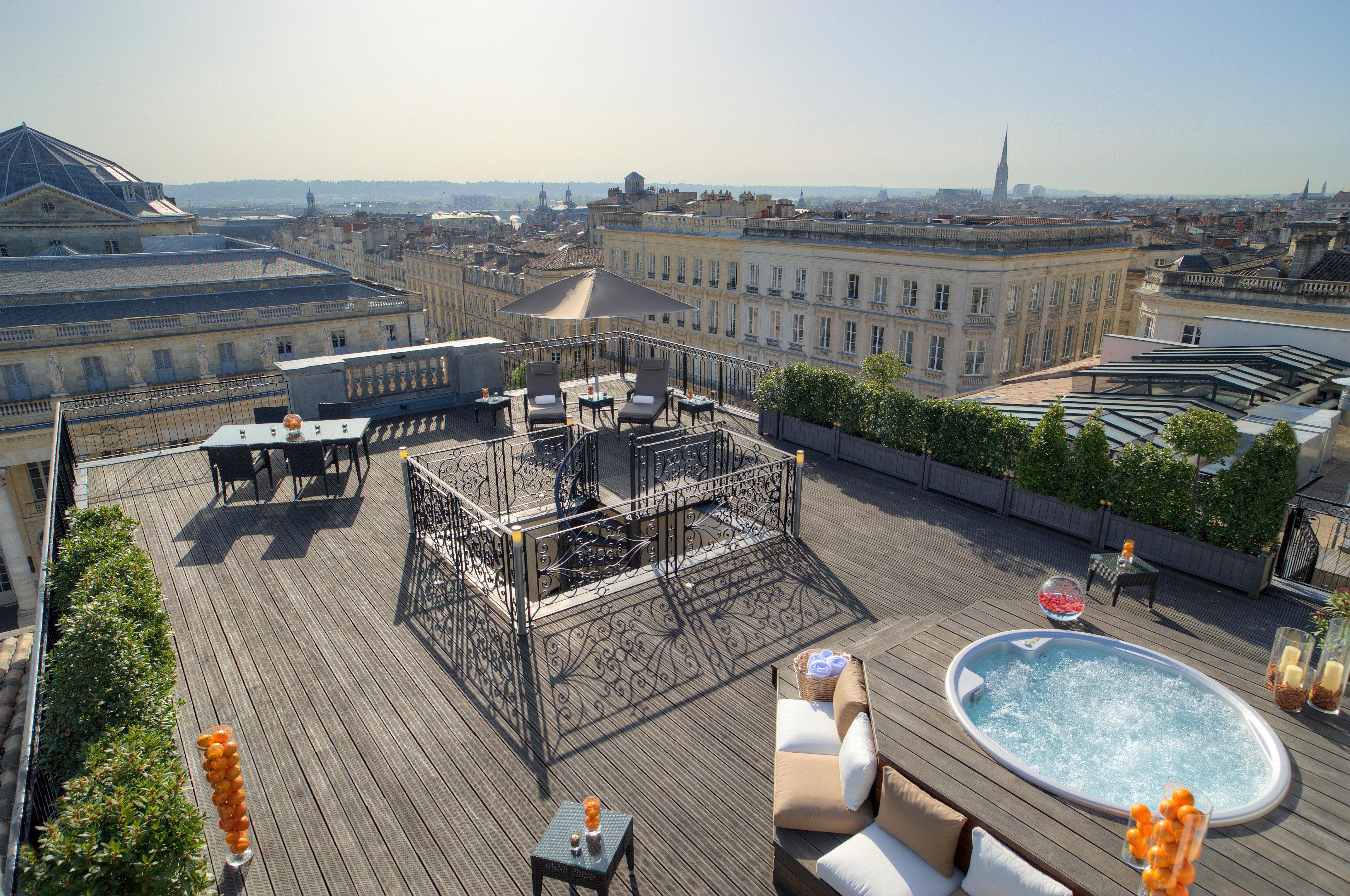 Intercontinental Bordeaux Le Grand Hotel By Ihg Ngoại thất bức ảnh Rooftop terrace