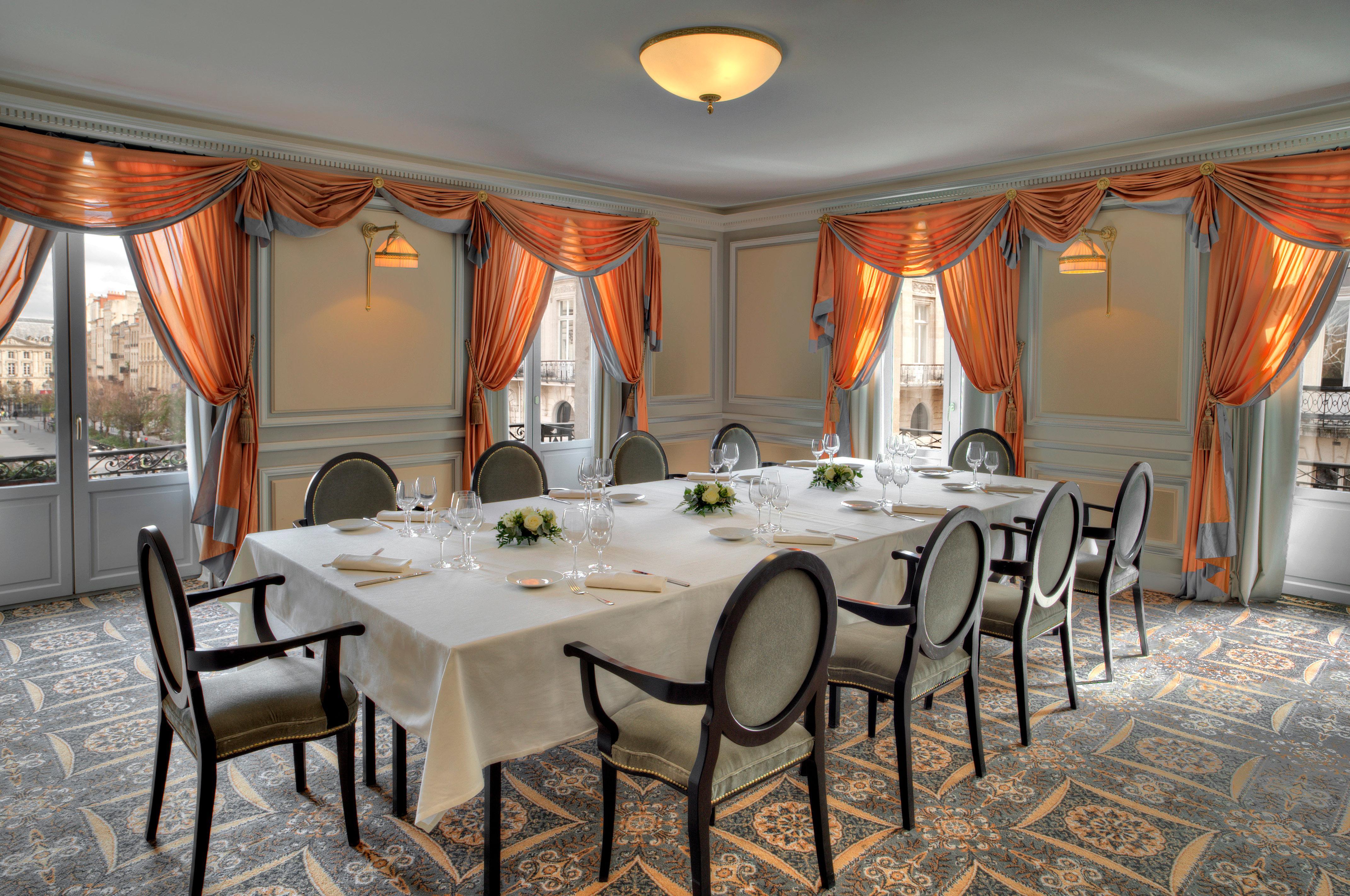 Intercontinental Bordeaux Le Grand Hotel By Ihg Ngoại thất bức ảnh The restaurant