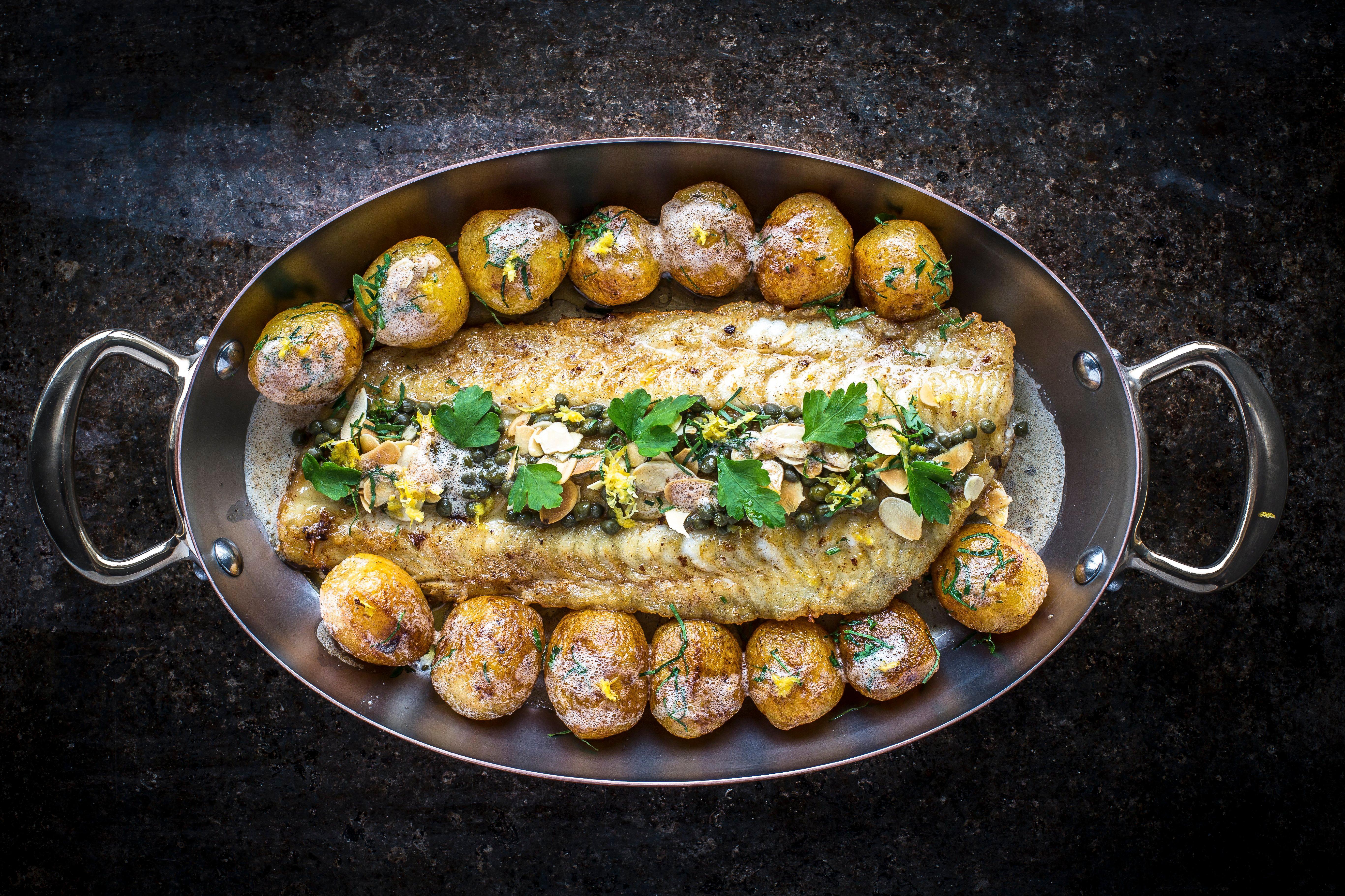 Intercontinental Bordeaux Le Grand Hotel By Ihg Ngoại thất bức ảnh A prepared turbot
