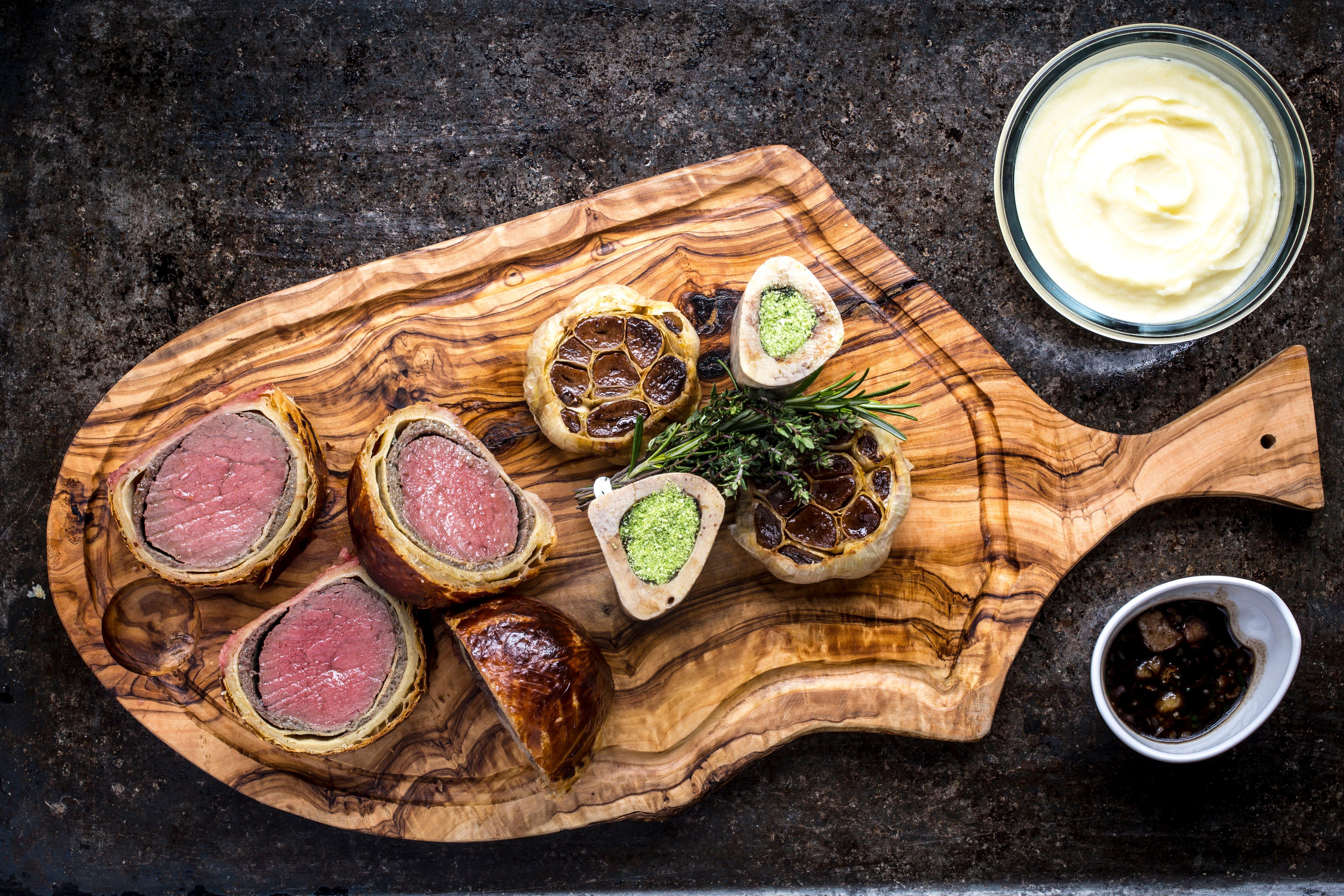 Intercontinental Bordeaux Le Grand Hotel By Ihg Ngoại thất bức ảnh Beef tenderloin